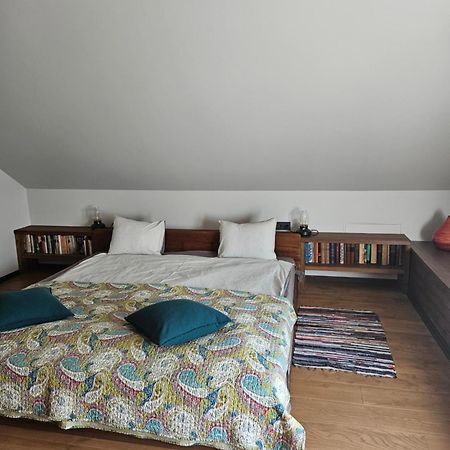 Appartement Kerpji à Ulmale Extérieur photo